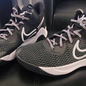 Nike Men's KD Trey 5 IX Basketball Sneakers 9.5 M US